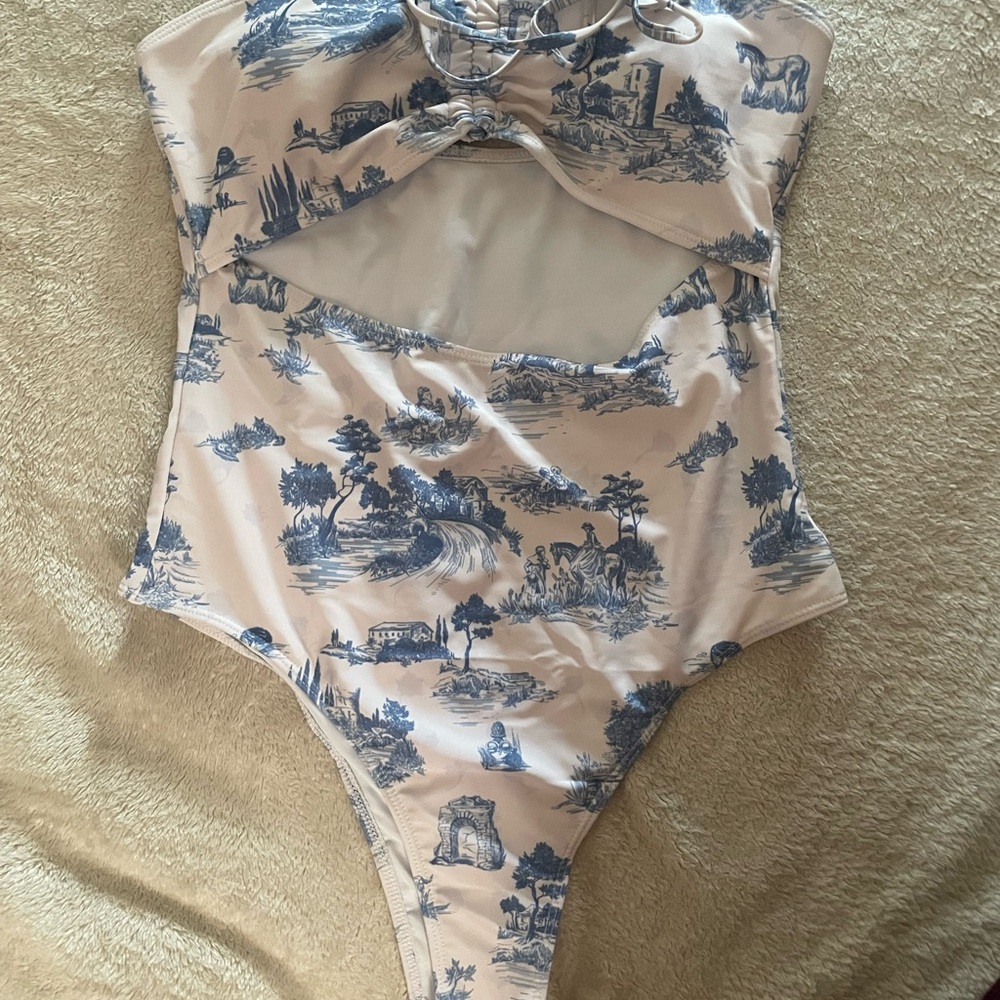 Cider White Garment